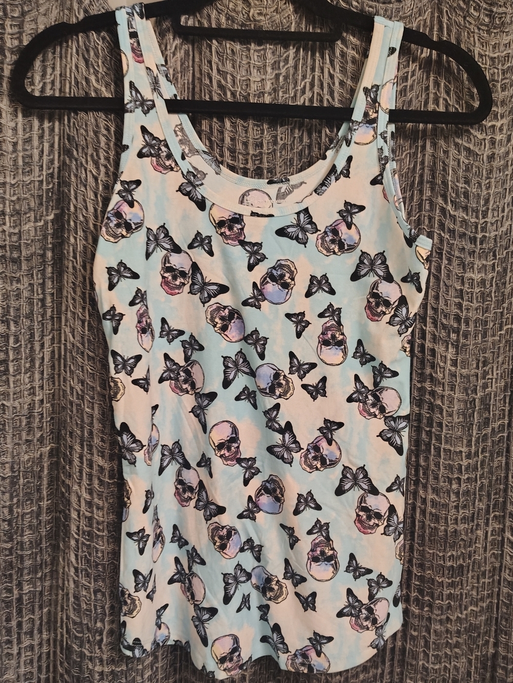 No Boundaries Skull Butterfly Tank Top Medium Goth Pastel